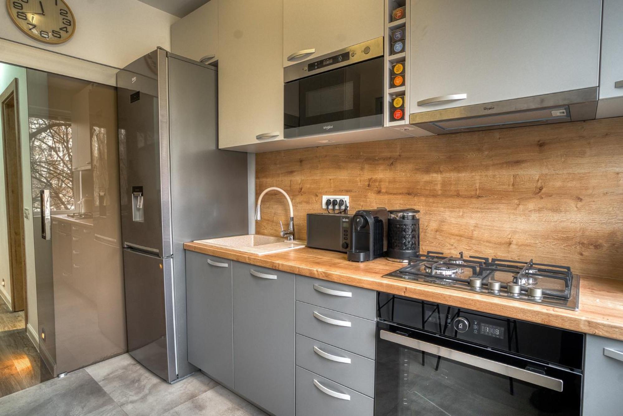 City Chic Retreat: Newly Renovated 1Br Apartment Bucarest Esterno foto